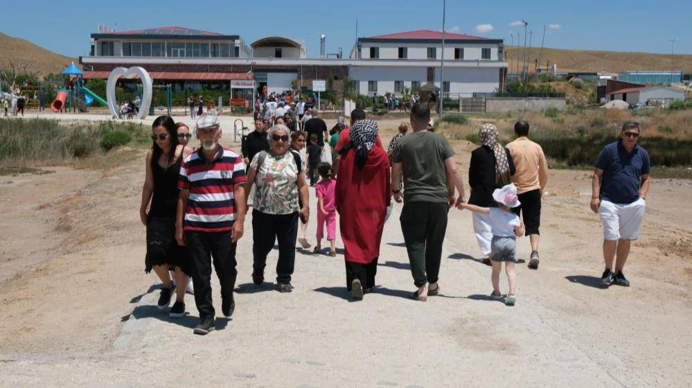 Tuz Gölü eşsiz manzara eşliğinde şifa sunuyor 25